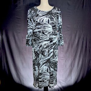 Alexander + Oak Scoop Neck Midi Dress